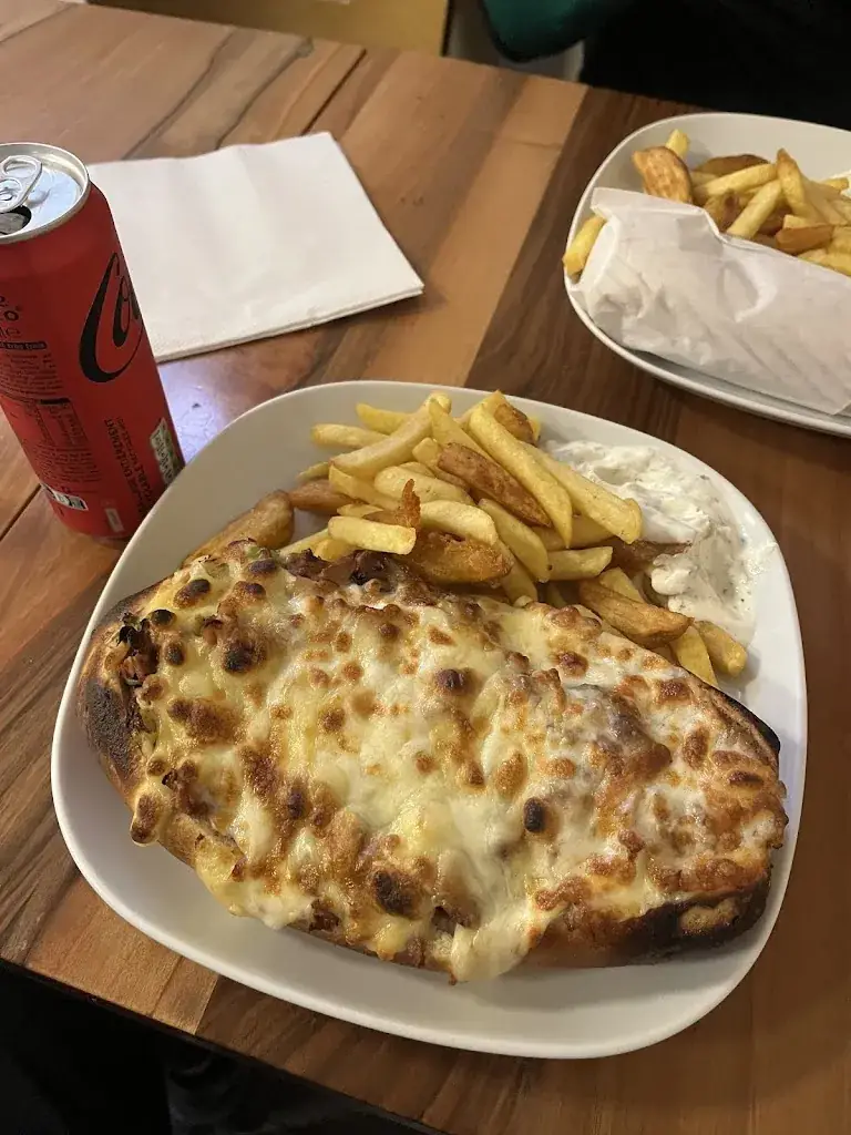 Orhan Acikli_L'atelier Du Kebab_Aubervilliers_review