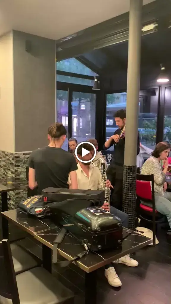 Brasserie L'Entracte Café Aubervilliers_Aubervilliers_slider_image_2