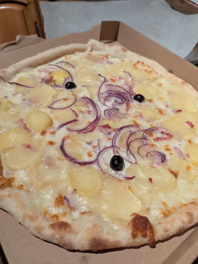 Pizzeria La Pizz_Désaignes_slider_image_2