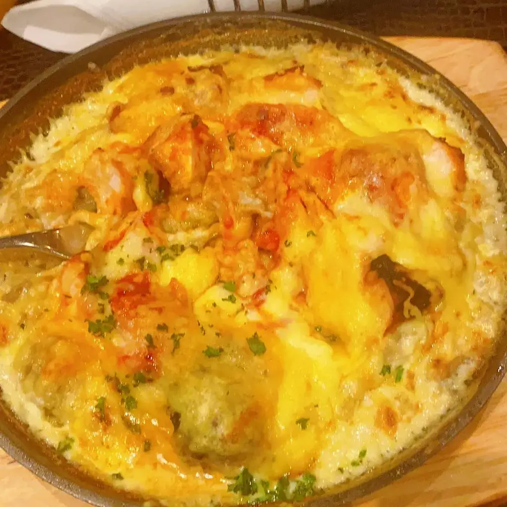 Eunice Kwah_LA ROGINA_Alfortville_review