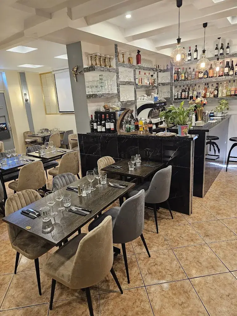 Les Hirondelles restaurante en Alfortville