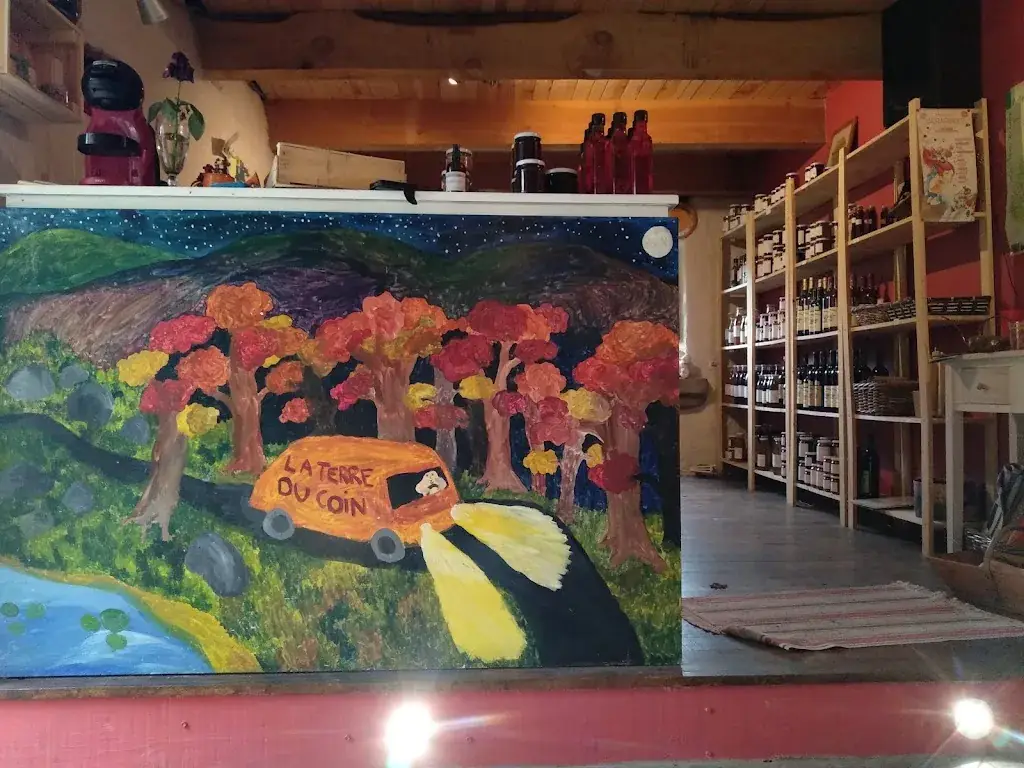 PIGNAC Natacha_La Terre du Coin_Désaignes_review