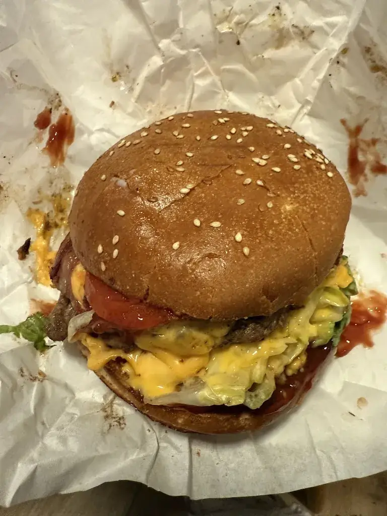 Celine Revuelta_Club Burger_Alfortville_reseña