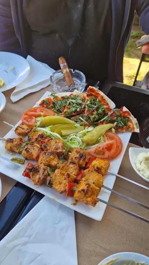 Mariamoss_Chateau Beyrouth_Alfortville_review