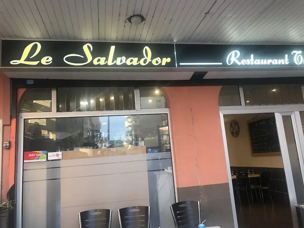 Le Salvador restaurant in Alfortville