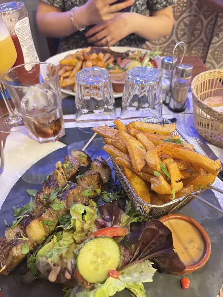 Melanie Ivan_Café Bar Restaurant Le Tigzirt_Alfortville_review