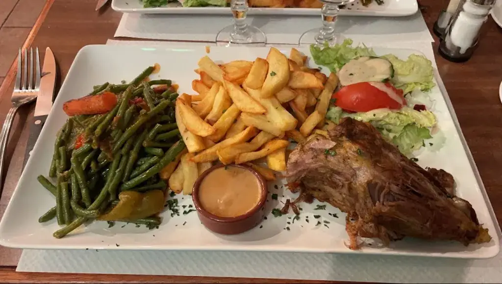 Sita Diarra_Café Bar Restaurant Le Tigzirt_Alfortville_review