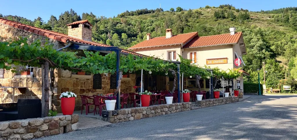 Le Castel_Lamastre_slider_image_3