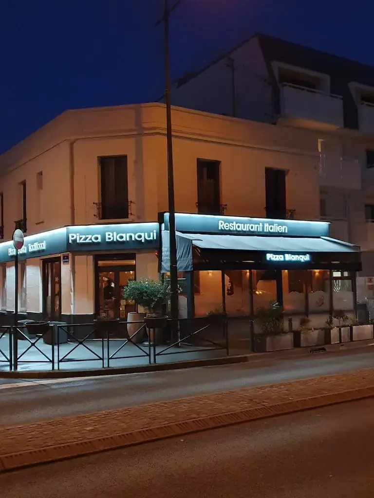 Marie Holm, PhD_Pizza Blanqui_Alfortville_review