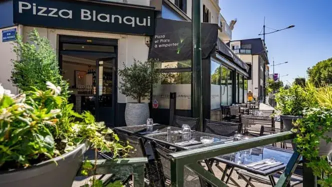 Pizza Blanqui Restaurant in Alfortville