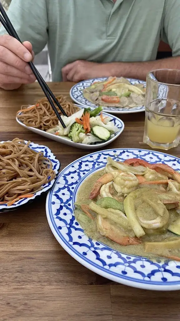 Isa O_Krung Thep_Arpajon_review