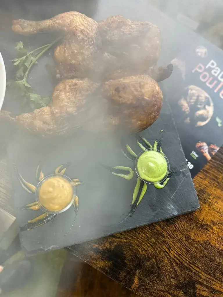 Simon Rondeau_Pause Poulet_Arpajon_recensione