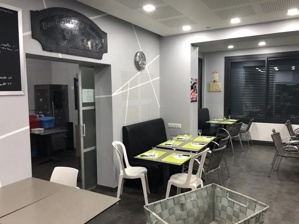 Le Moledo restaurant in Arpajon