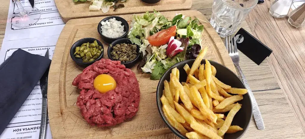 L'Othentik Restaurant in Domarin