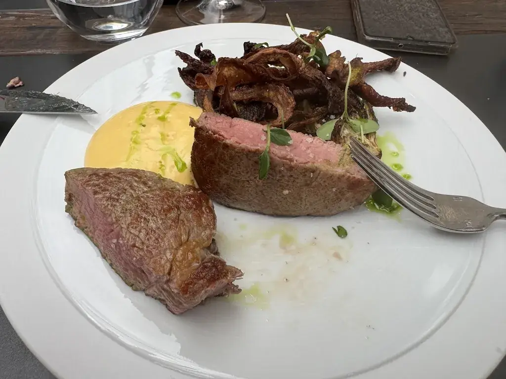 Johnny Salvador Cervantes_La Ciboulette_Norville_review