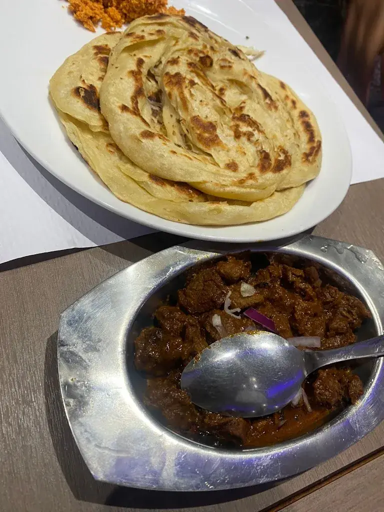 Nayana Unnikrishnan_Annamma Restaurant_Argenteuil_review