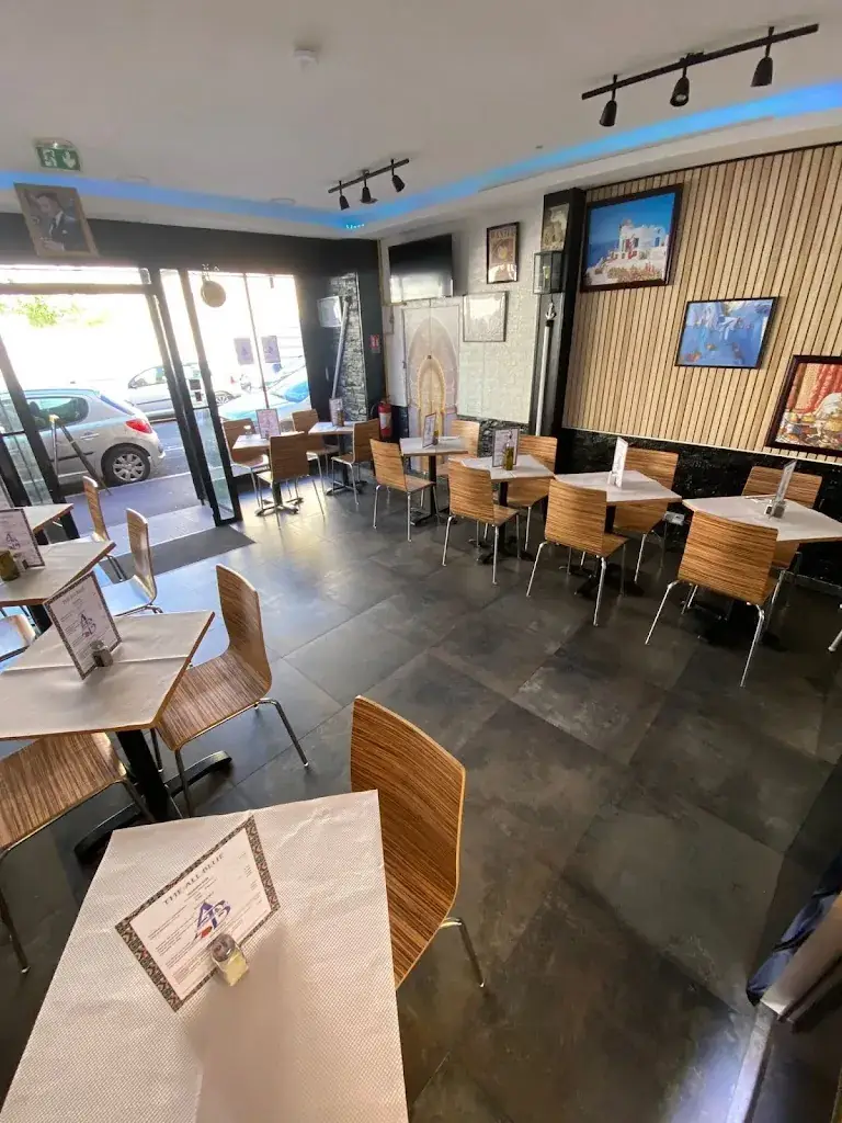 The All Blue Restaurant in Argenteuil