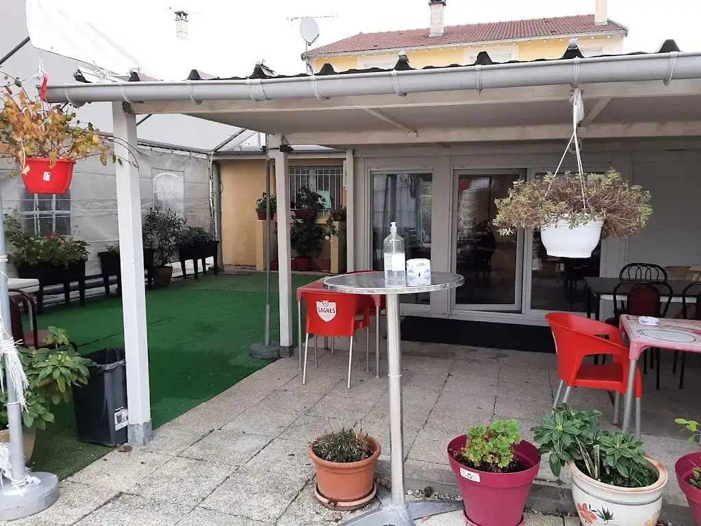 Chez Braganca restaurant in Argenteuil