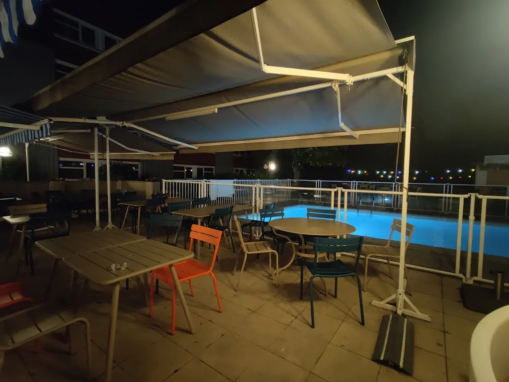 Nadav Levy_Jardin & Company_Dardilly_review