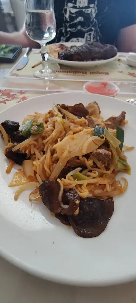 k G_Royal Ballainvilliers_Ballainvilliers_review