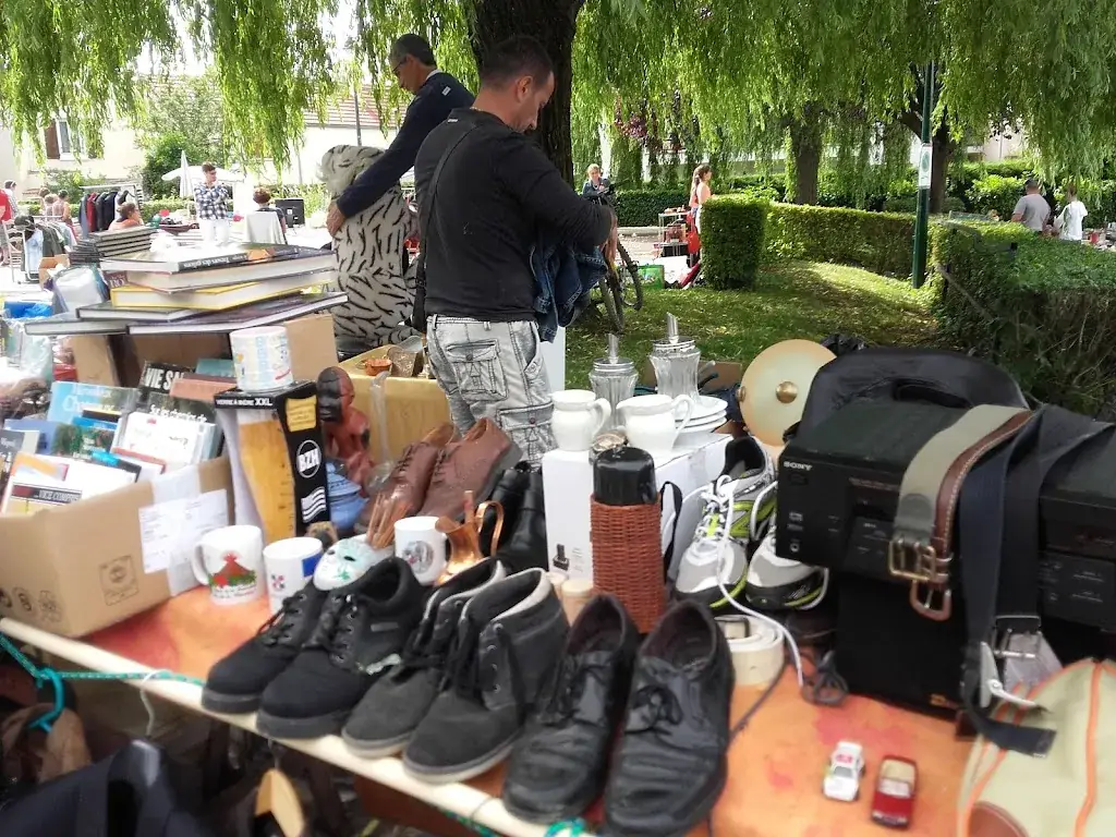 Bar de l'Hôtel de Ville_Ballainvilliers_slider_image_3