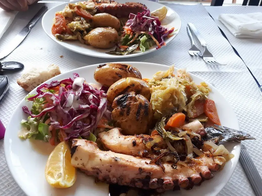 Comptoir du Portugal_Ballainvilliers_slider_image_3