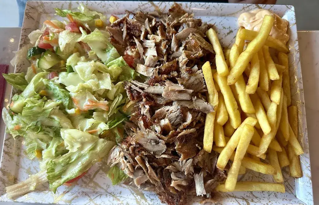 Restaurant Istanbul_Ville-du-Bois_slider_image_2