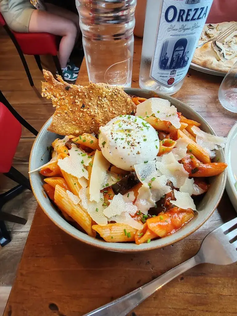 franck-paul Beauvais_L'Antidote_Villiers-sur-Orge_review