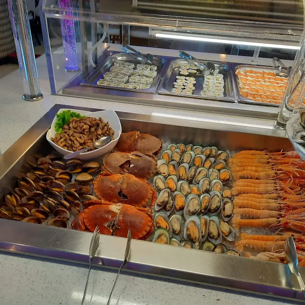 Let's Wok restaurant in Ville-du-Bois