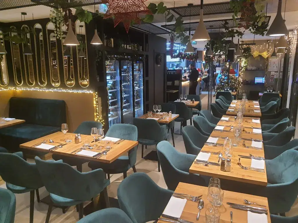 LE VERTUO restaurant in Aulnay-sous-Bois