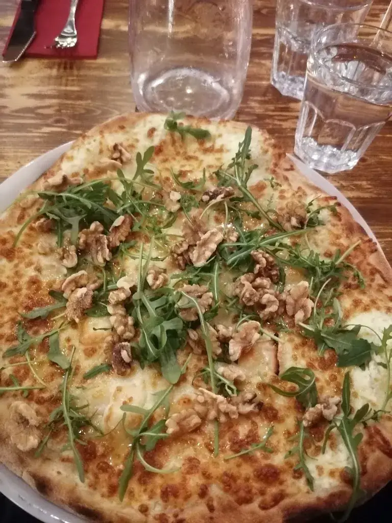 Arno Holtrop_LA LUGE Montalbert - Restaurant_Aime-la-Plagne_review