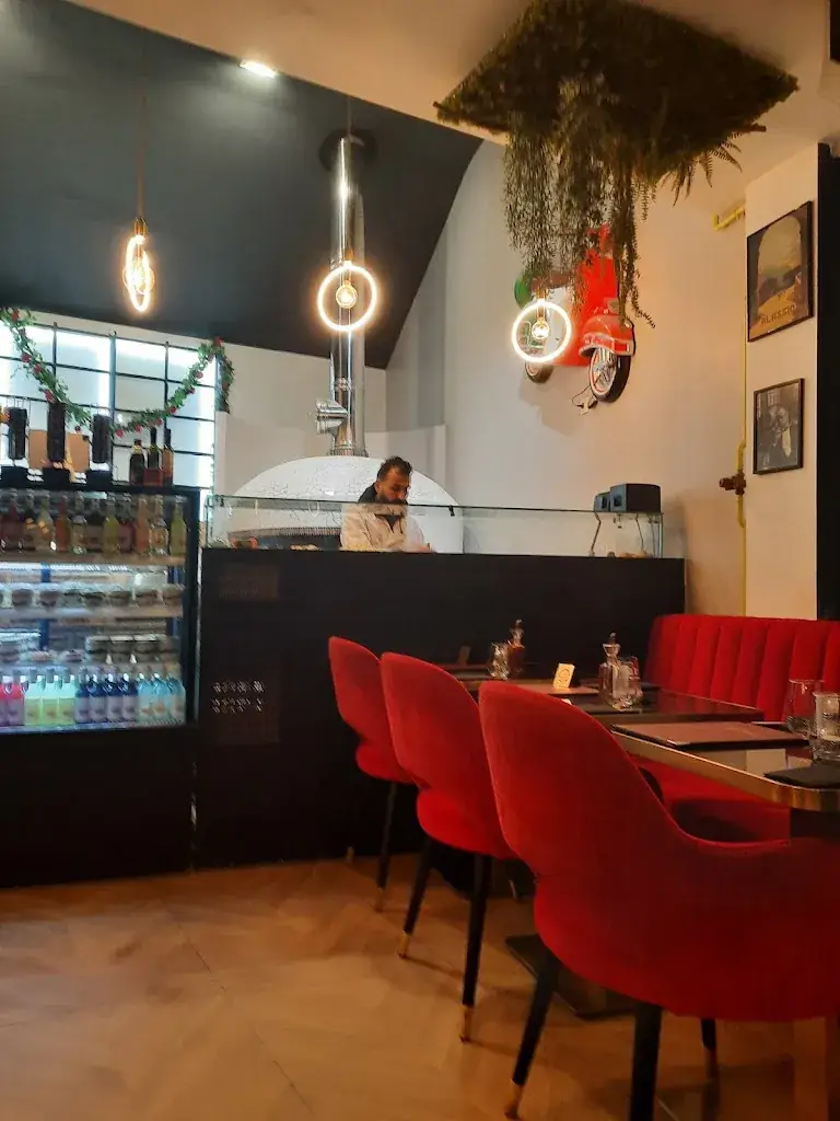 Matthew de Prada_Restaurant Mama' Za - Spécialités Italiennes, Pizza Napolitaine_Aulnay-sous-Bois_reseña