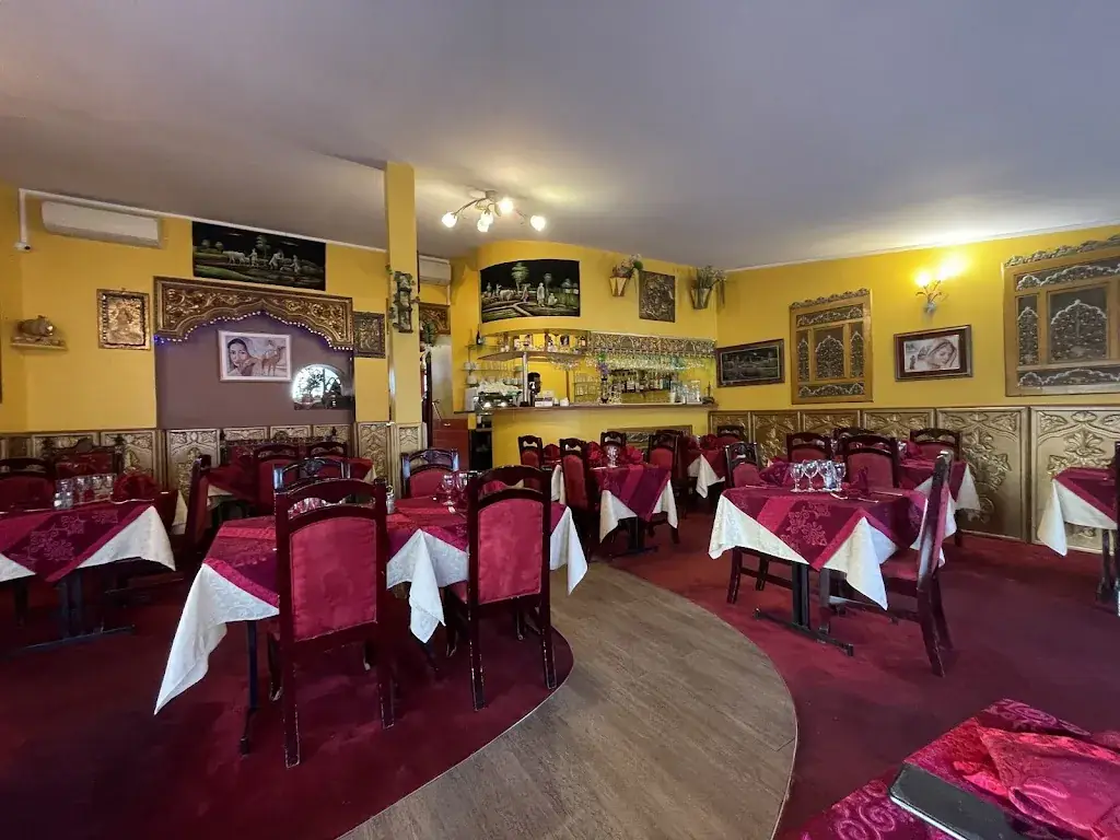 sandeep singh_LE MAHARAJA_Aubergenville_review