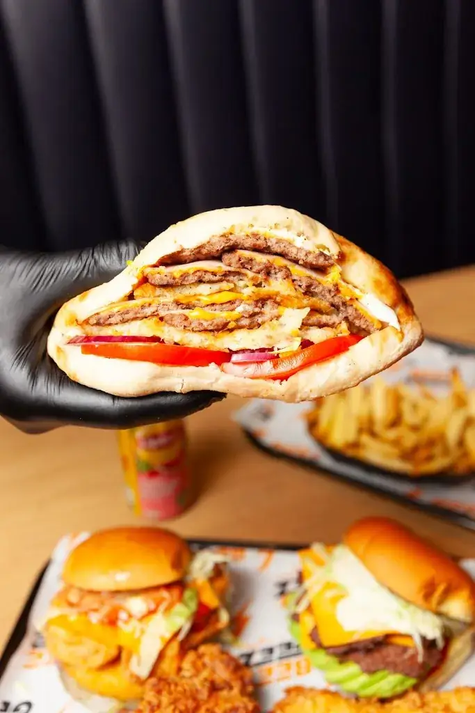 Menu_Beegee'z Café ⚡️🍔_Flins-sur-Seine_imagen_8