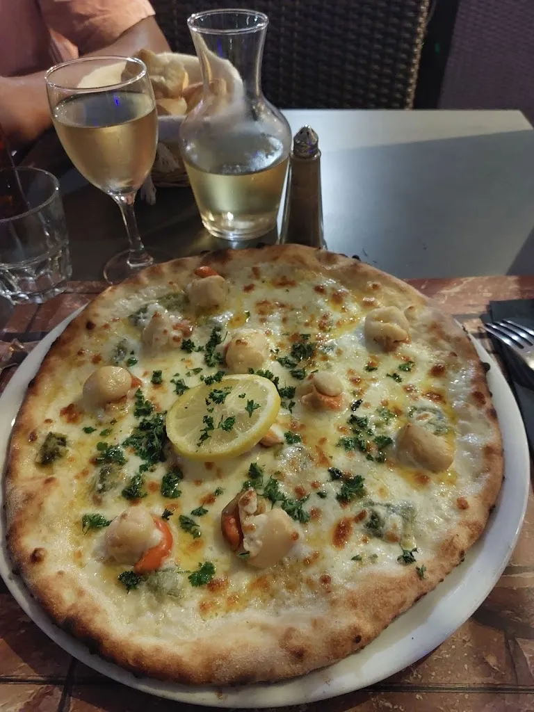 Casa Bella_Gargenville_slider_image_3