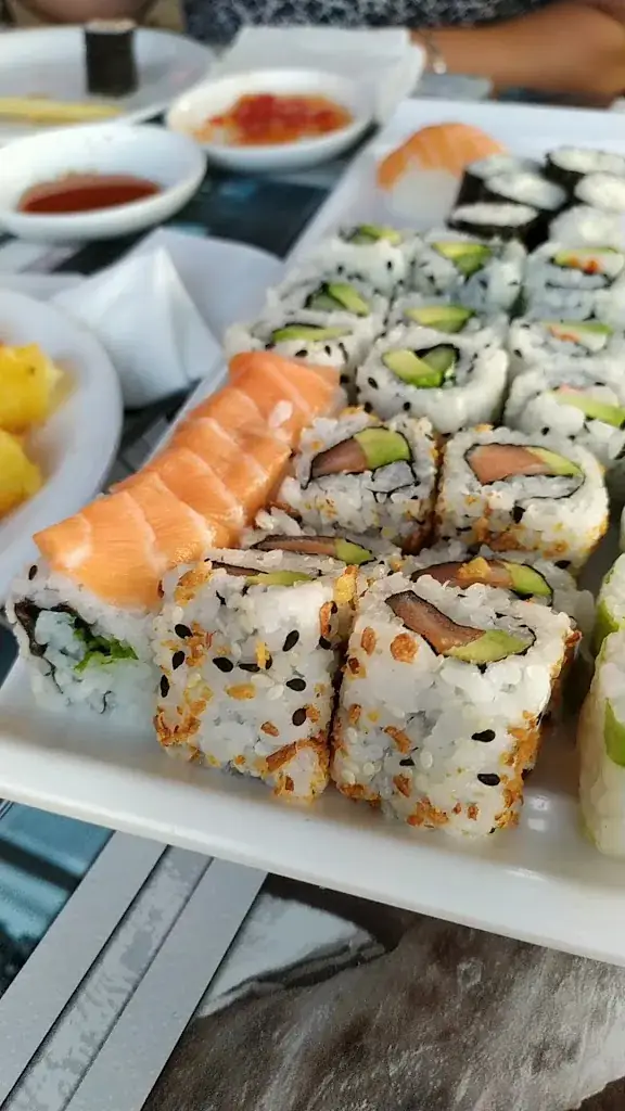 To'Sushi_Aubergenville_slider_image_2