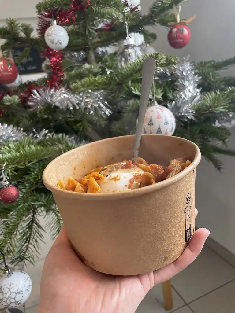 Megan DeWinter_AU 55_Dardilly_review