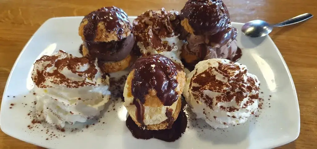 Del Arte_Flins-sur-Seine_slider_image_2