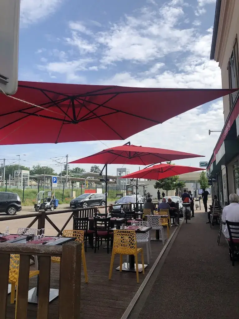 Le Week End_Aubergenville_slider_image_1