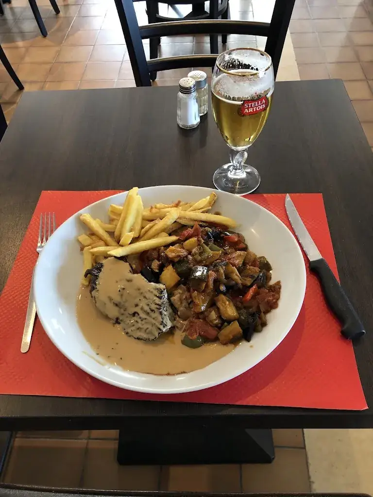 Le Week End_Aubergenville_slider_image_2