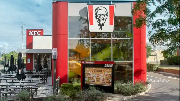 KFC Flins restaurant in Flins-sur-Seine