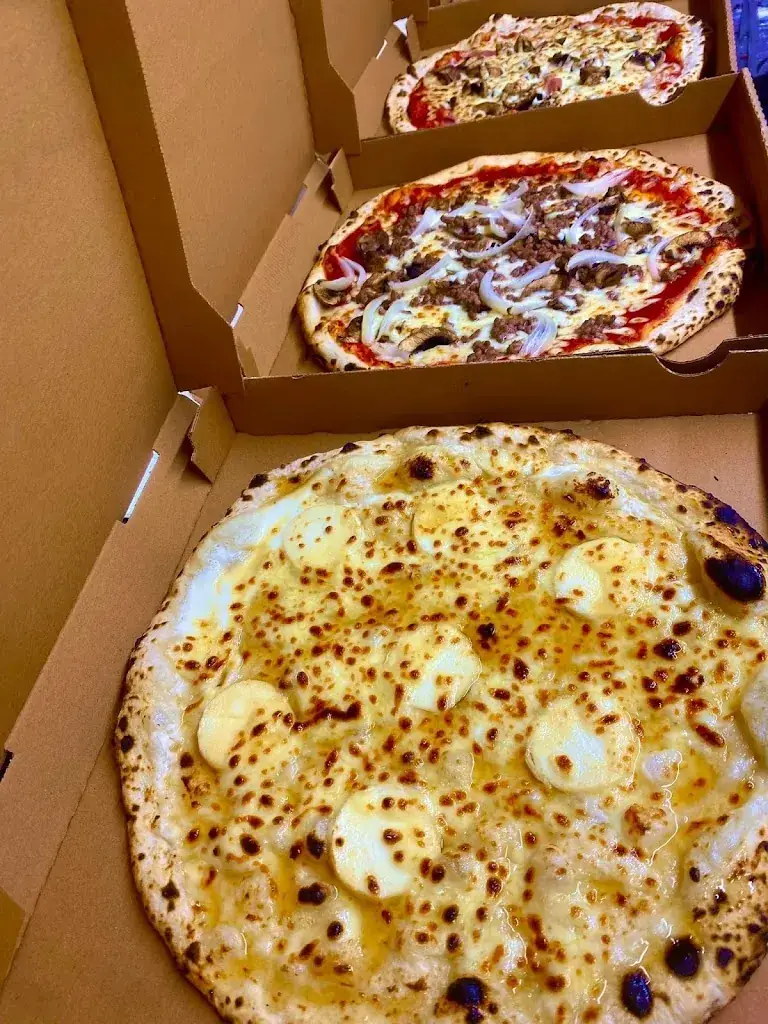 Menu_DES LYS Pizza - Au Feu de Bois PIZZA TRUCK Aubergenville_Aubergenville_image_6