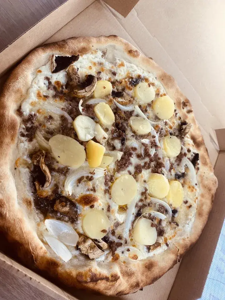 DES LYS Pizza - Au Feu de Bois PIZZA TRUCK Aubergenville_Aubergenville_slider_image_2