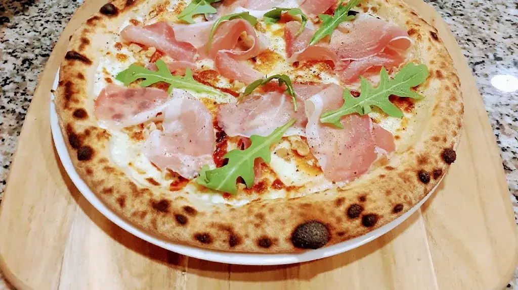 PIZZA P'EPONE_Épône_slider_image_2