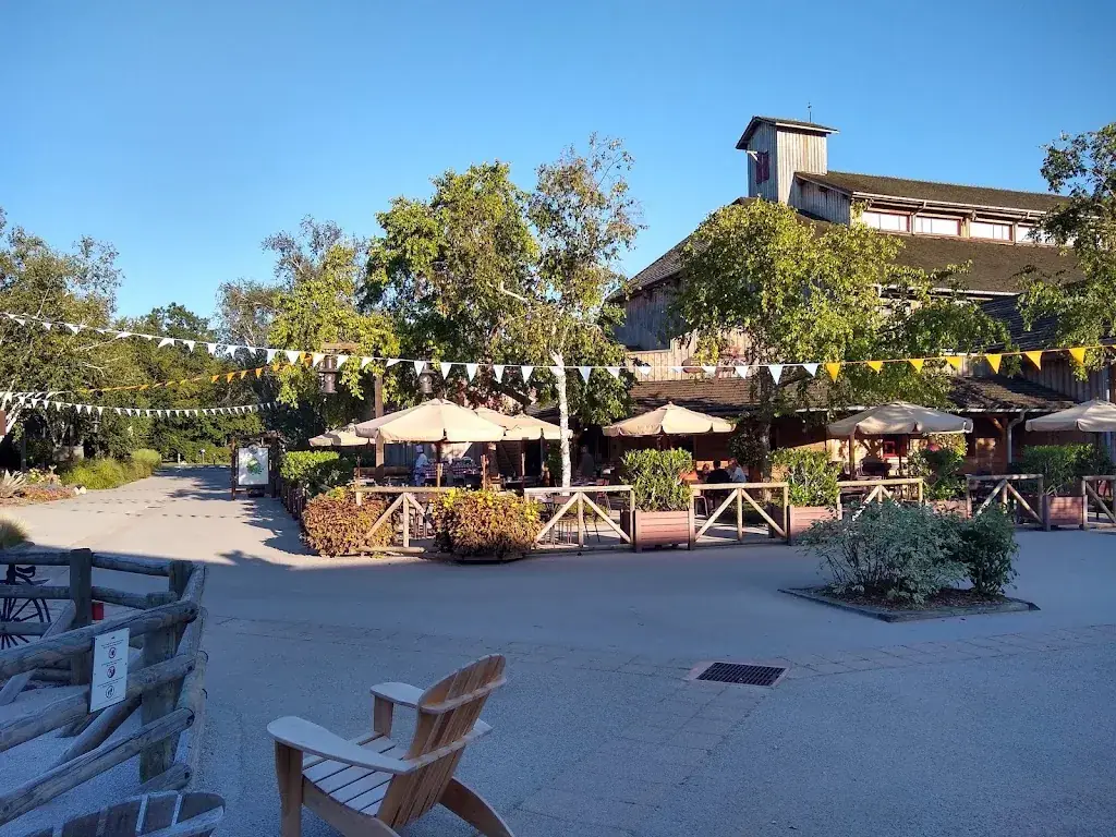 S W_Crockett's Tavern_Bailly-Romainvilliers_review