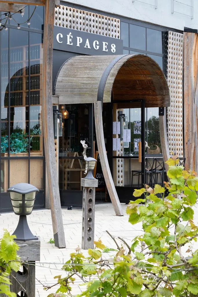 Cépages, Vins et Cuisine restaurant à Villeneuve-le-Comte