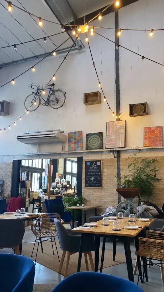 Solenn GUILLO_La Grange_Alluets-le-Roi_review