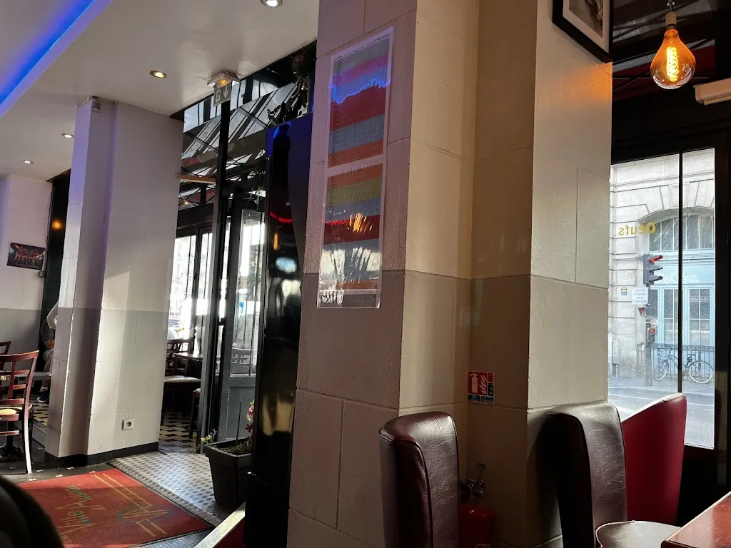 Carlos Montoya Jr._La Ville d'Aulnay_Paris_review