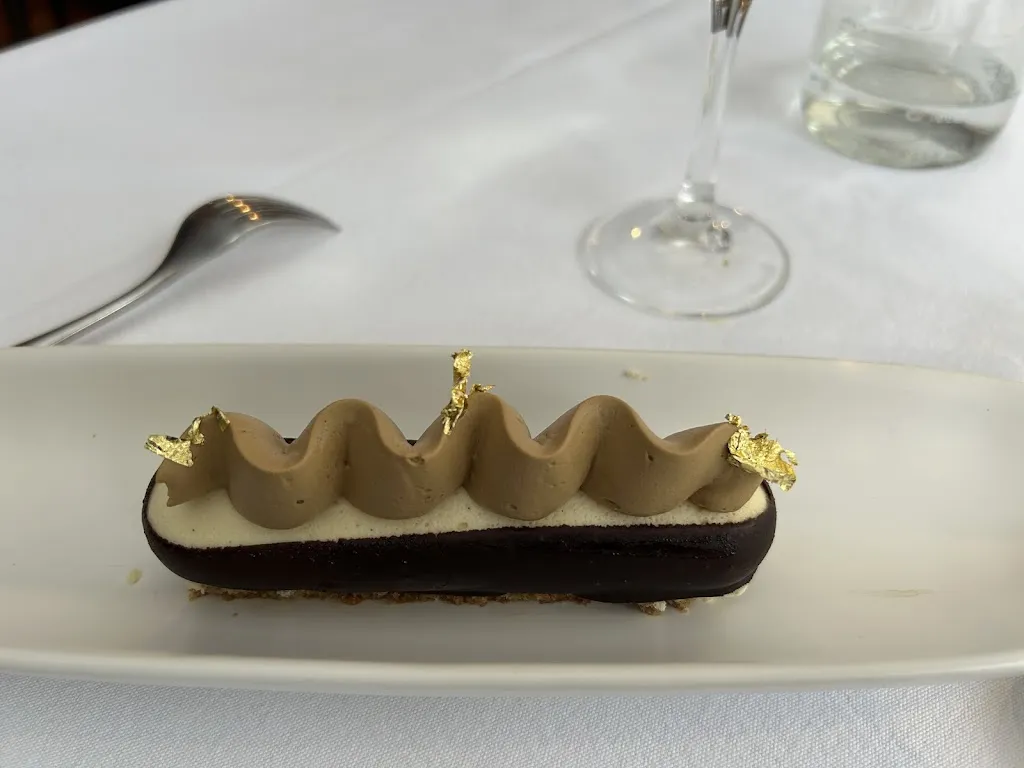 Sybille_Cazaudehore Hôtel - Restaurant - Terrasse_Saint-Germain-en-Laye_avis