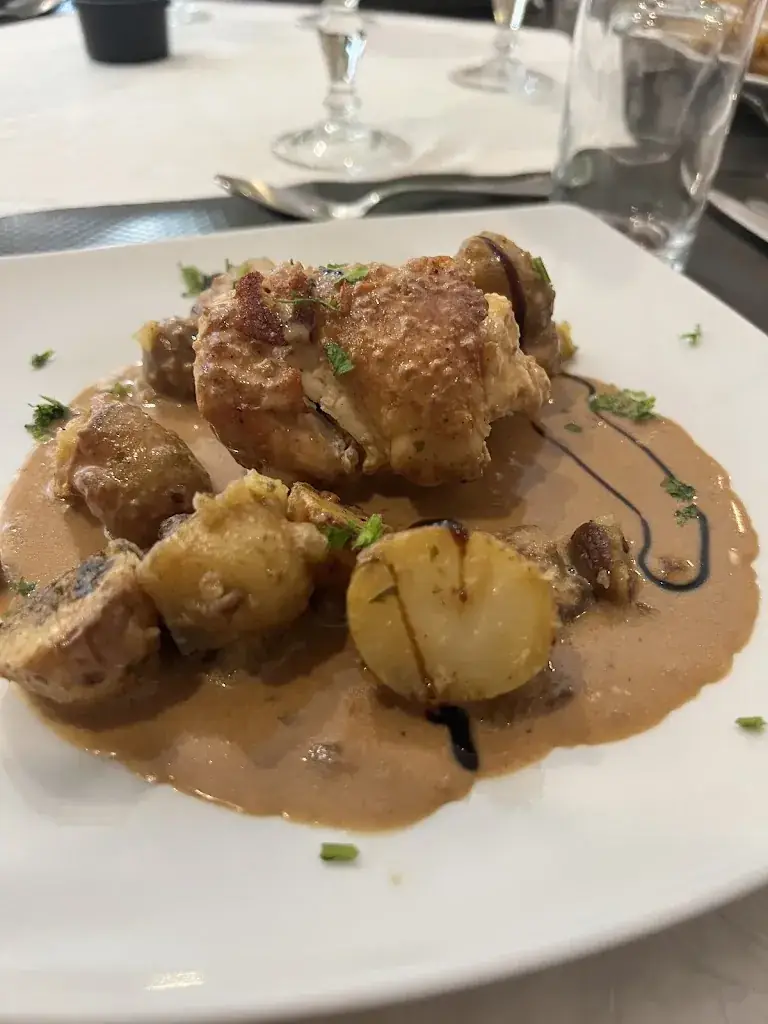 Restaurant de l'Auberge des Écluses._Carrières-sous-Poissy_slider_image_3